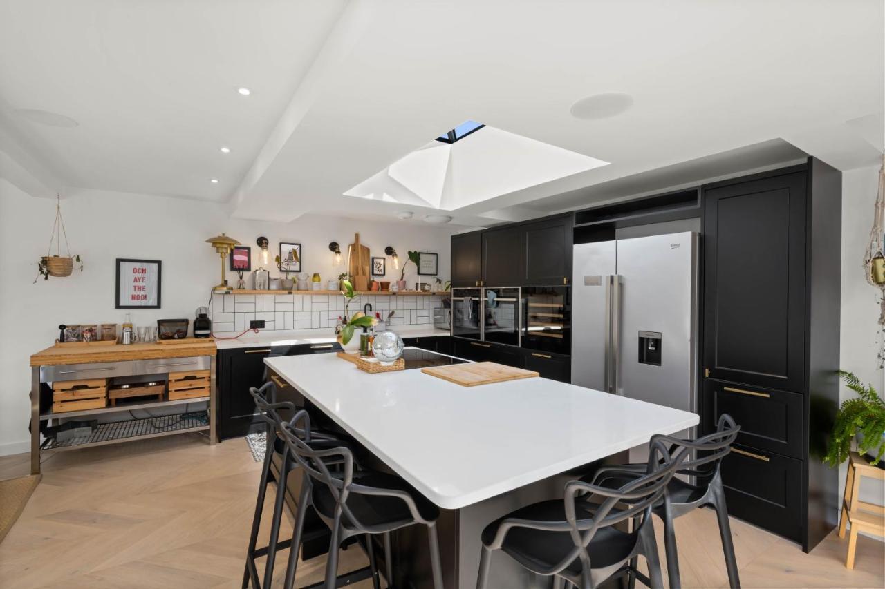 Gilmore House - 5 Bedroom Victorian Home With Hot Tub Blairgowrie and Rattray Экстерьер фото